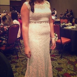 White Lace Sequin Hearts dress size 13